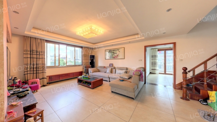 卧龙山水绿都二手房实景图