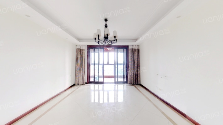 莱蒙水榭春天二手房实景图