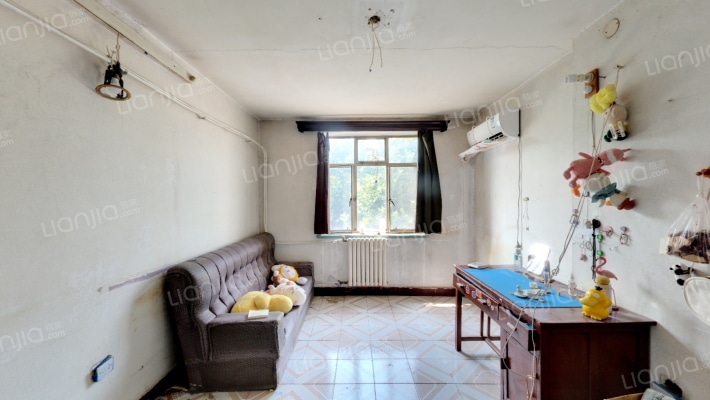 郁江西里二手房实景图