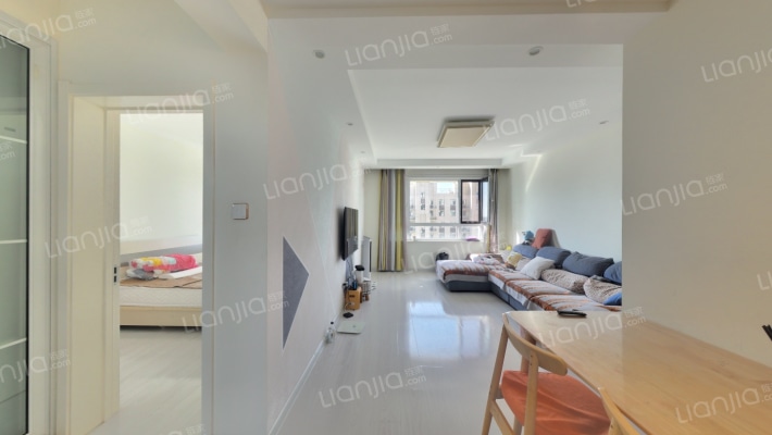 万龙国际城一期二手房实景图