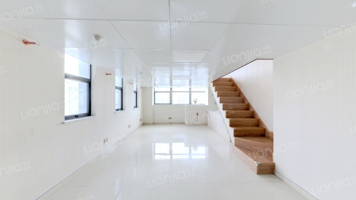 龙山大厦二手房实景图