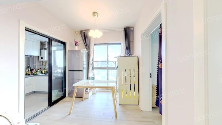 江畔国际二手房实景图