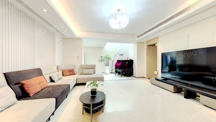 翡翠公园四期二手房实景图