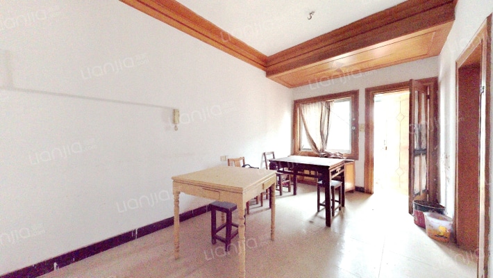 竹辉路散盘二手房实景图