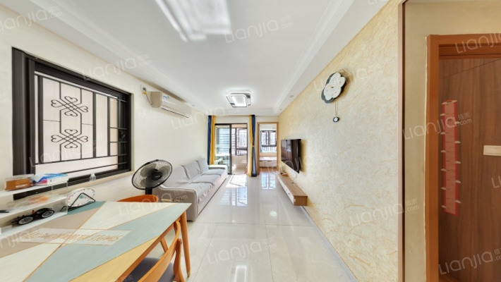 新店地铁社区怡然居二手房实景图