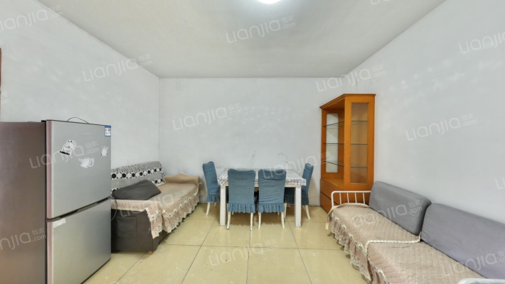 名嘉佳园小区二手房实景图