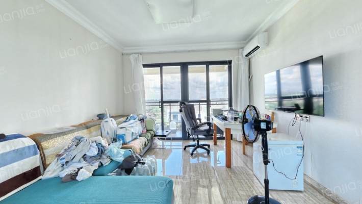 碧桂园剑桥郡四期二手房实景图