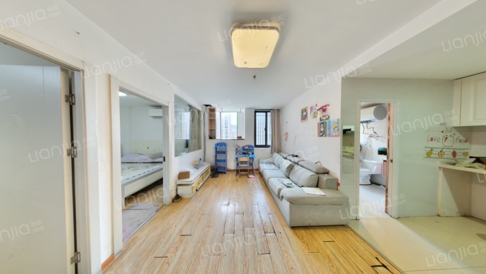 成功时大大厦二手房实景图