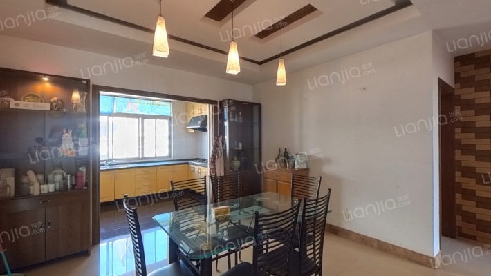 金正花园二手房实景图