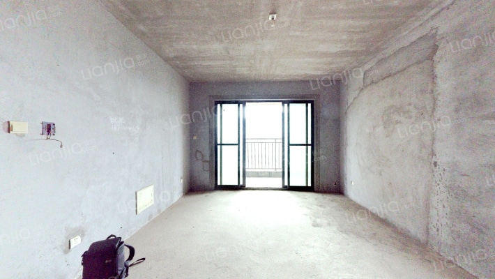 湘诚德峰小区A区二手房实景图