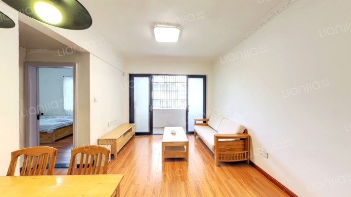 工业大道南421号大院二手房实景图