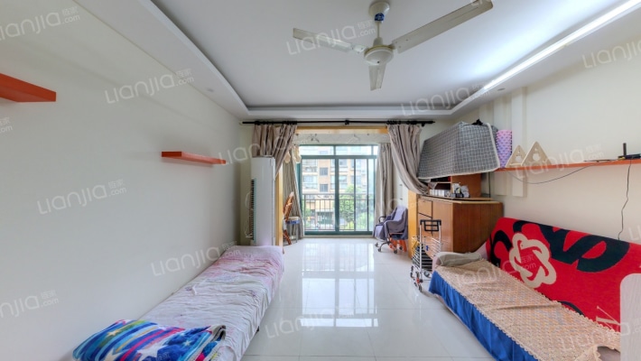 东方滨港园二手房实景图