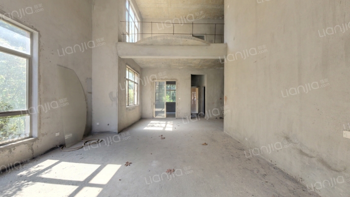 碧桂园山湖城水蓝天二手房实景图