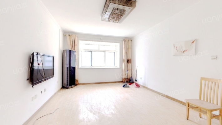 龙泽名都二手房实景图