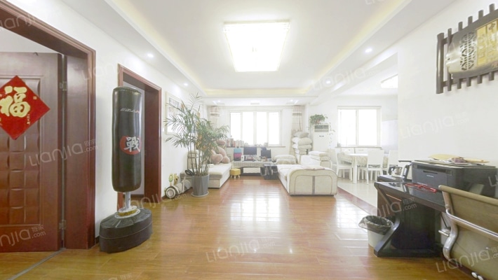 东郊新村虹鑫苑二手房实景图