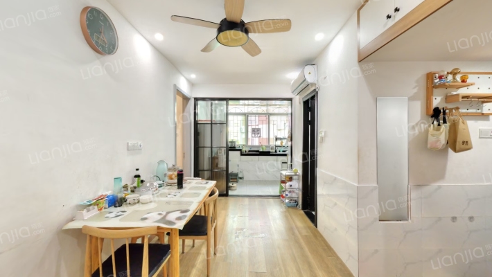 影视公司宿舍二手房实景图