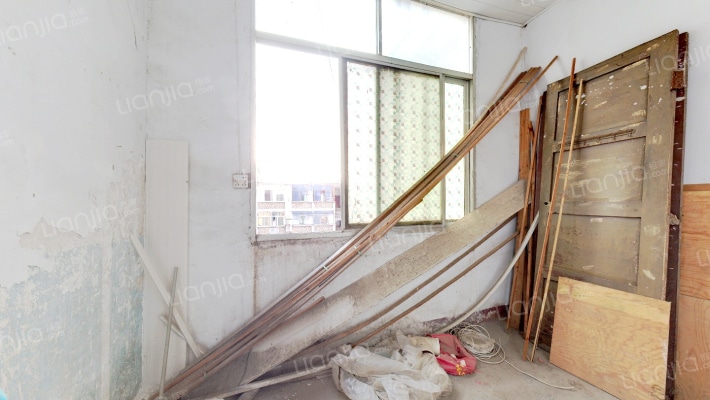 长征路副食品家属院二手房实景图