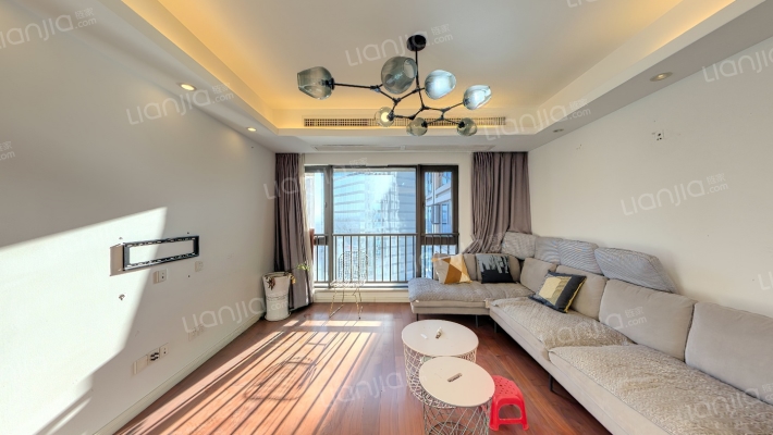 万科金域中央二手房实景图