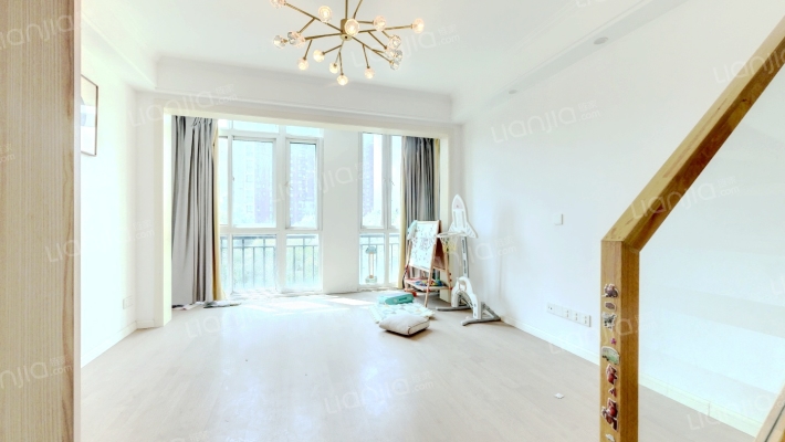 恒辉翡翠花园二手房实景图