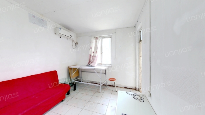 济泺路116号二手房实景图