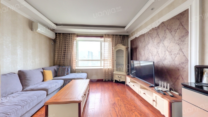 峨眉山386号二手房实景图