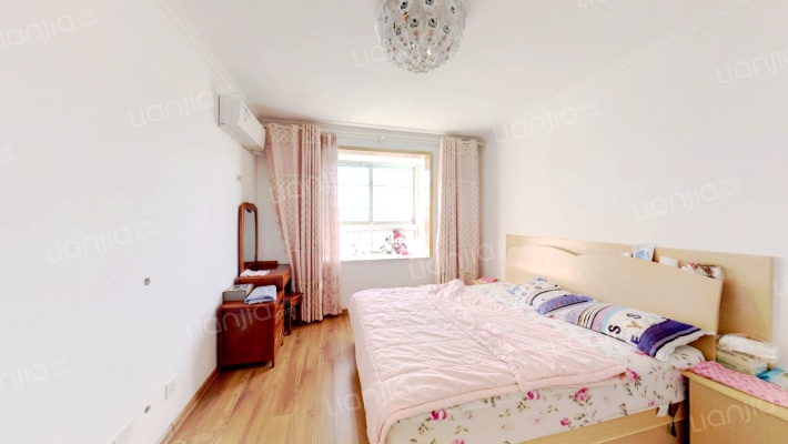 东方花园二手房实景图