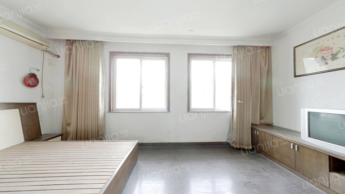 风情街小区二手房实景图