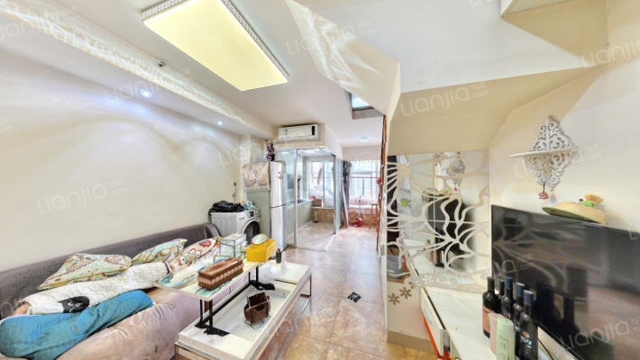 金色LOFT二手房实景图