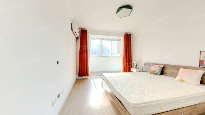 龙吴路13弄二手房实景图