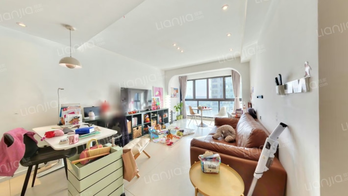 自由水岸花园二手房实景图