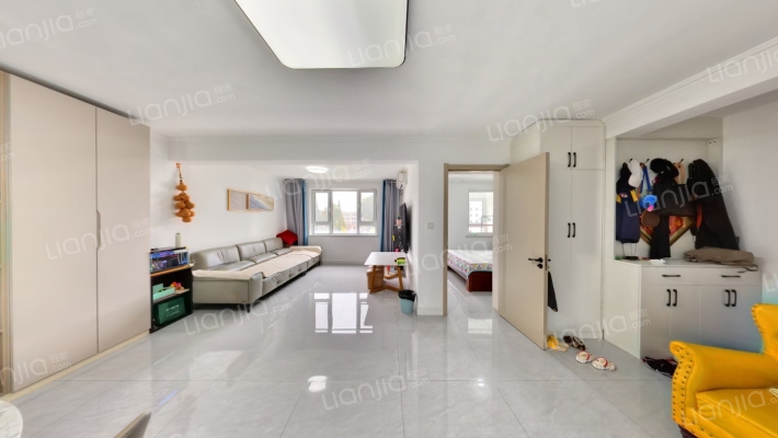 灵山卫街道办家属院二手房实景图