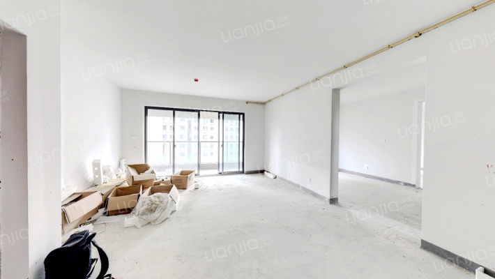 新鸿未来城二手房实景图