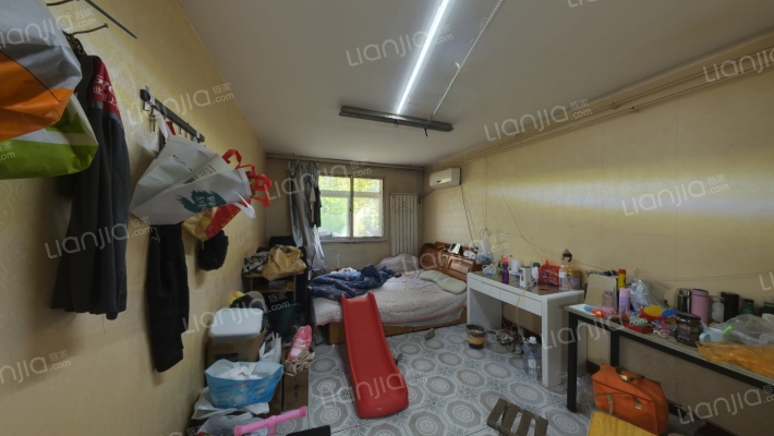 跃升里二手房实景图