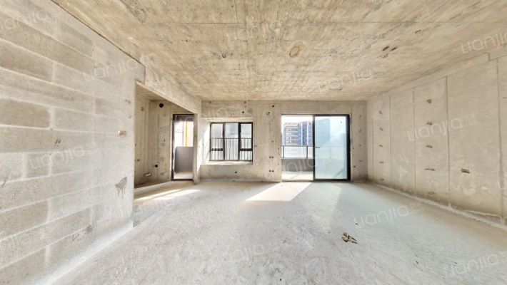 泰丰金凤园二手房实景图