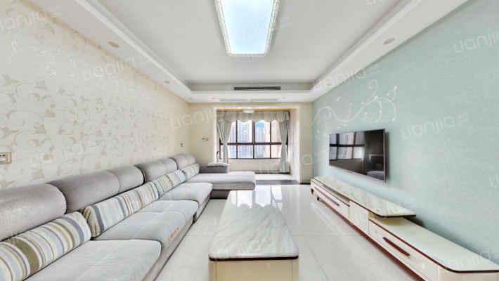 雄飞北尚广场二手房实景图