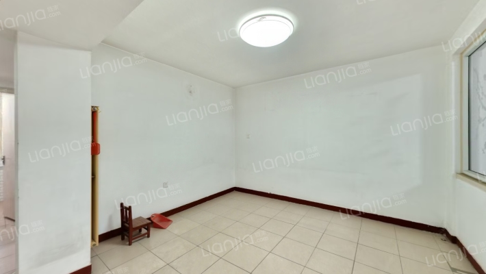 苏曹派出所院二手房实景图