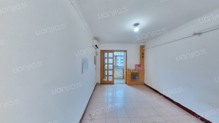 西安市第八十三中学家属院二手房实景图