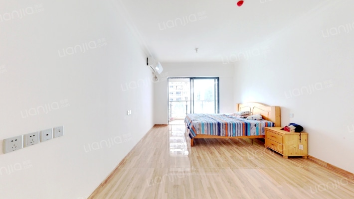 小径海岸城花园二手房实景图