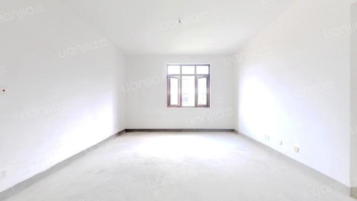 碧云壹零二手房实景图