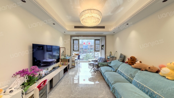 越秀臻荣府二手房实景图