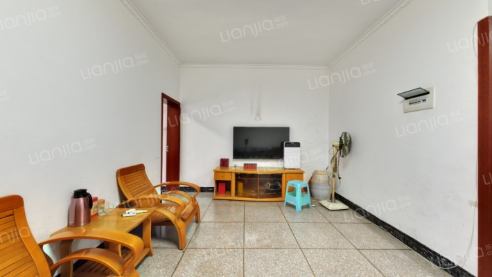 百安新村二手房实景图