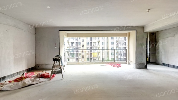 桂林彰泰学府二手房实景图