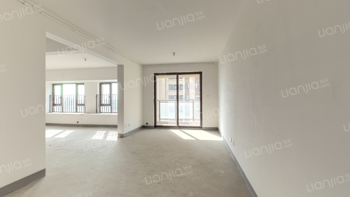 龙光玖悦华府二手房实景图