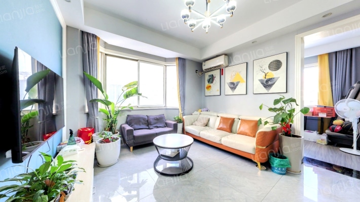 斗门街道寺东小区二手房实景图