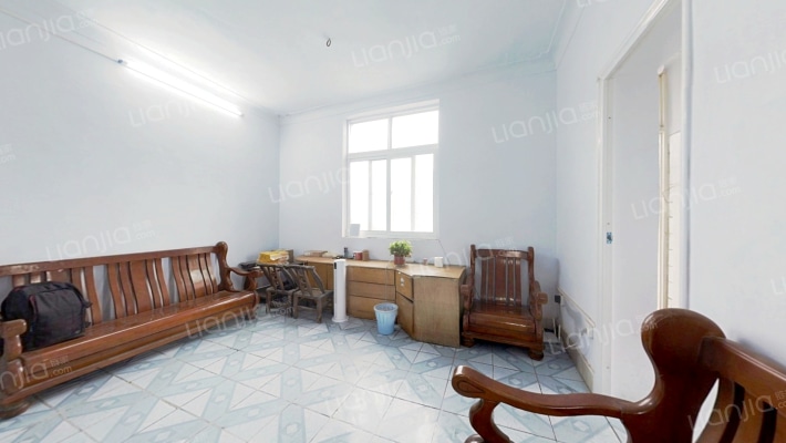 中行长虹路家属院二手房实景图