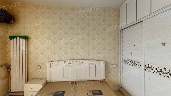 胜利街小学家属院二手房实景图