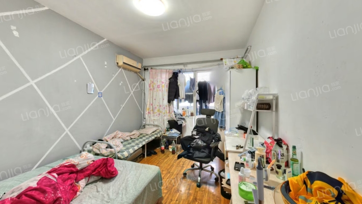 角门16号院二手房实景图