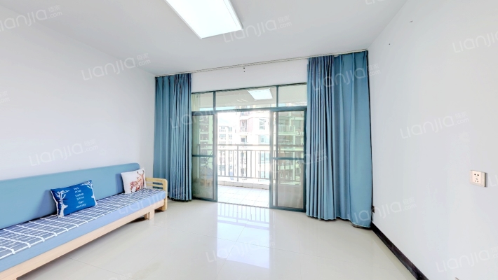 香槟郡南区二手房实景图