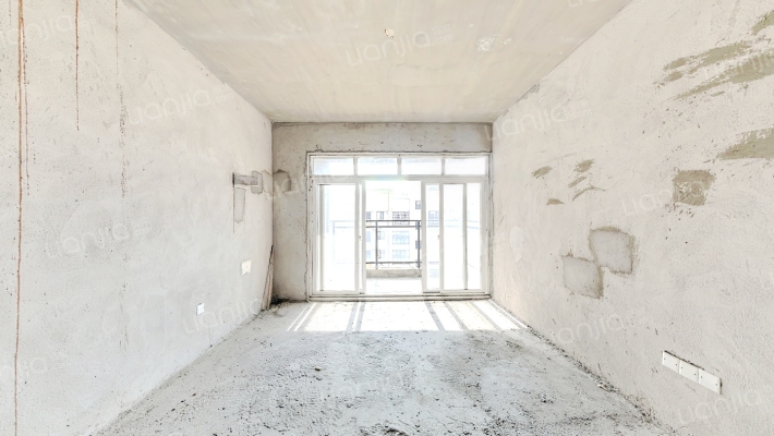 北部湾国际公馆二手房实景图