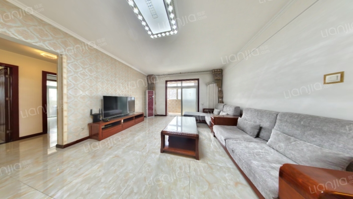 长航小区二手房实景图